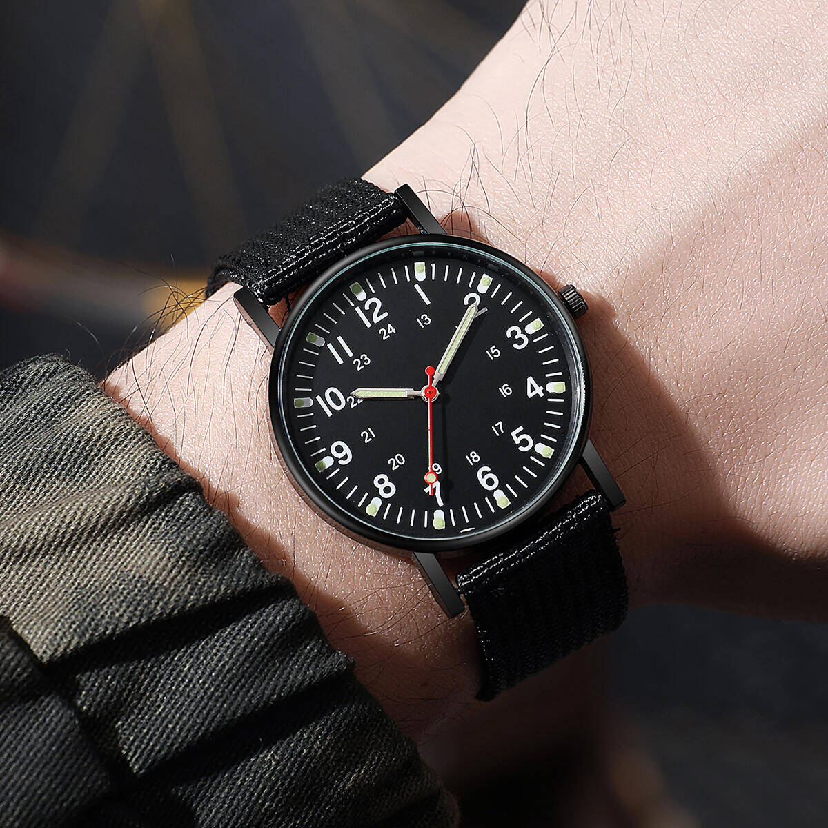 Мужские часы, повседневные спо – обзор и цена Solar Powered Watch
